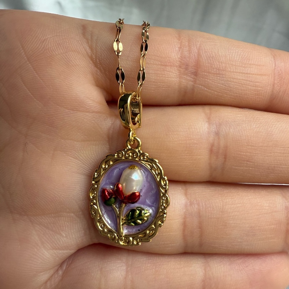 New!!! Canva Vintage Plates Stainless Steel Gold And Red Floral Pendant Necklace